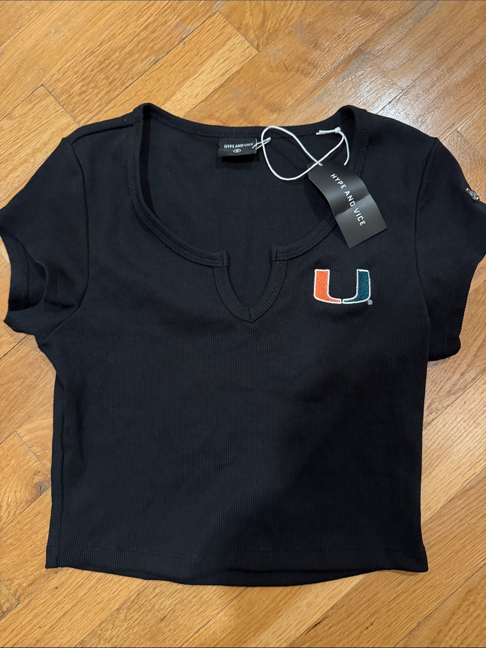 University Of Miami NWT Hype & Vice size S top - Picture 2 of 6
